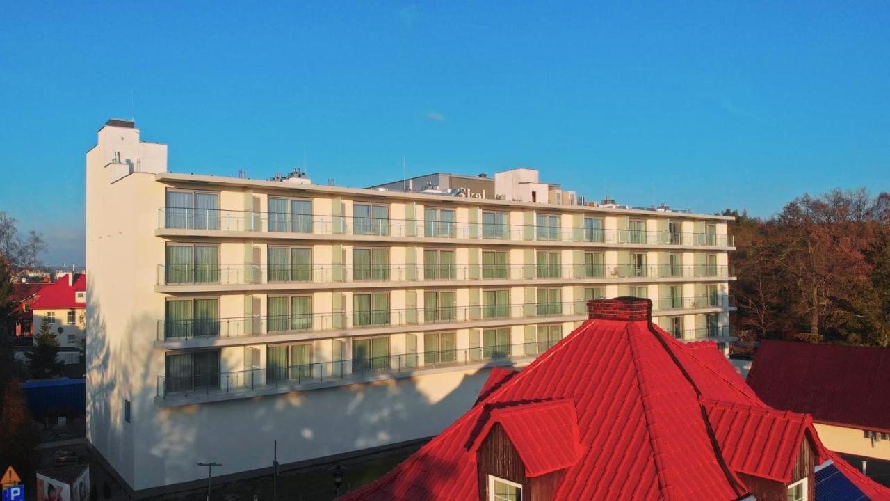 Hotel Skal Medi Spa & Resort Ustronie Morskie Kültér fotó